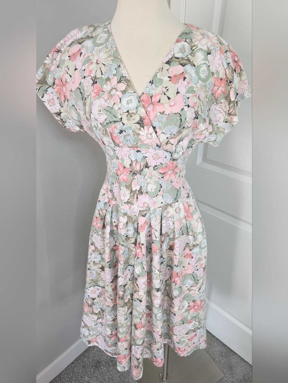 R.E.O. Originals 80's Mint & Pink Floral Wrap-Style Midi Dress Cottagecore Sz 8*